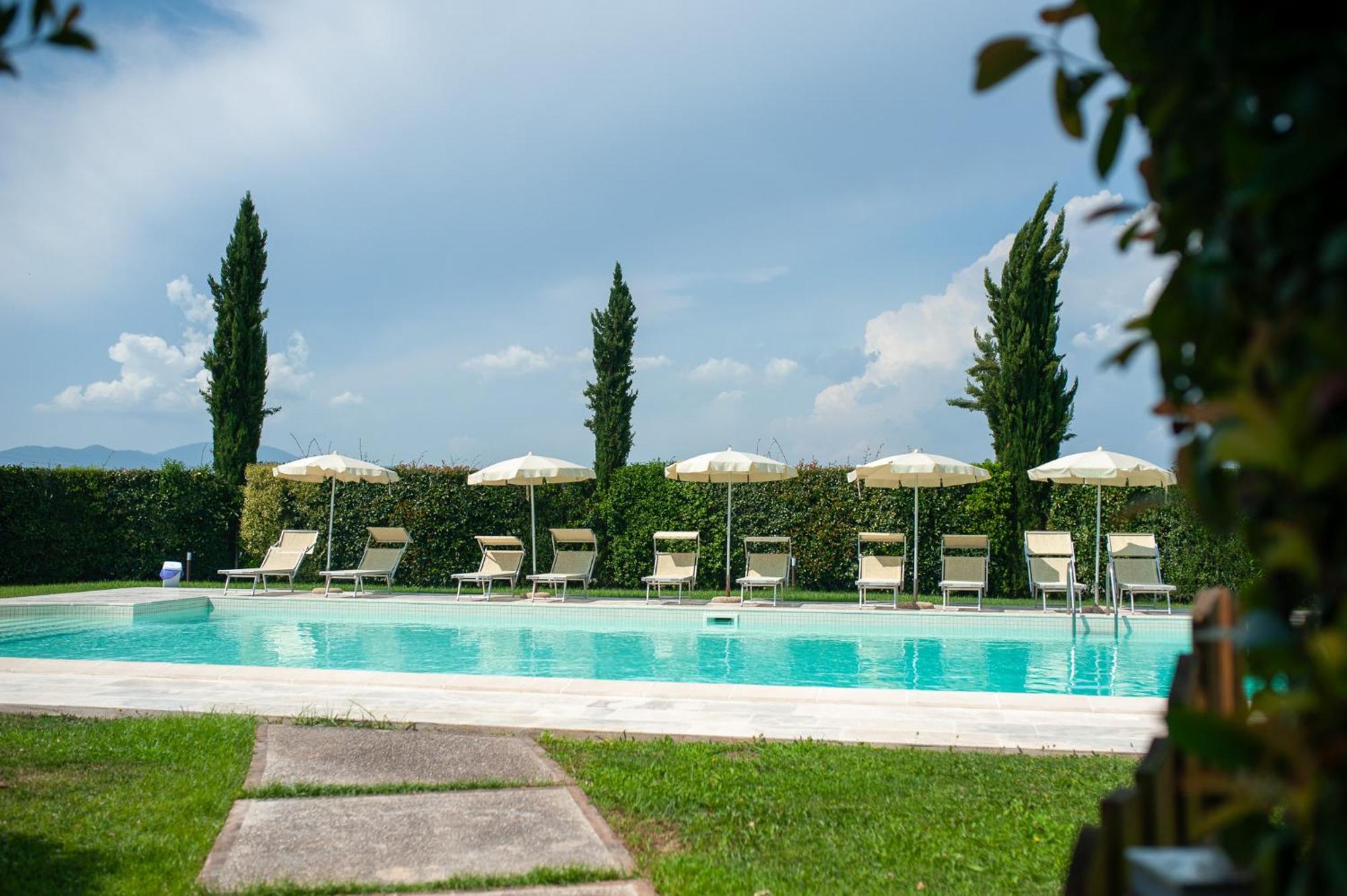 Le Colombaie Country Resort Ponsacco Exterior photo