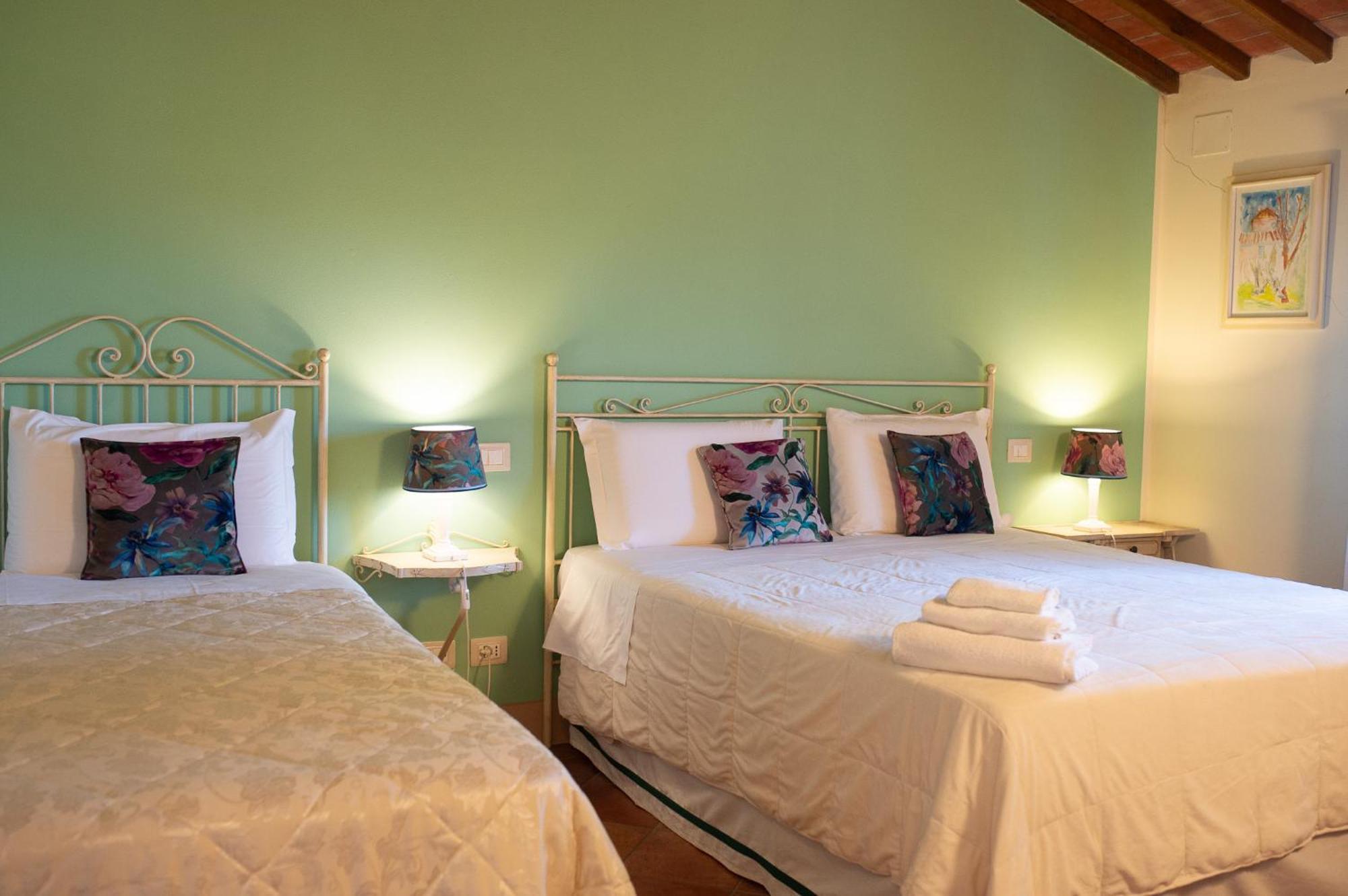 Le Colombaie Country Resort Ponsacco Exterior photo